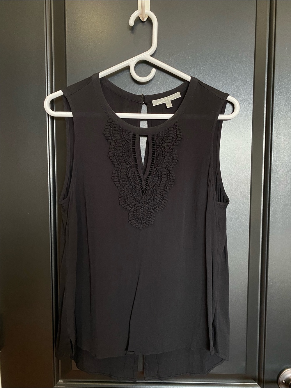 Daniel Rainn Black Crochet-Trim Sleeveless Camisole